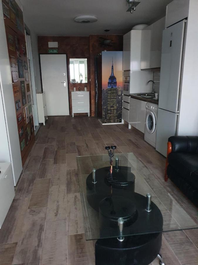 Apartamento Nuevo Estudio, recién reformado, Wifi, Centro de Torremolinos Exterior foto